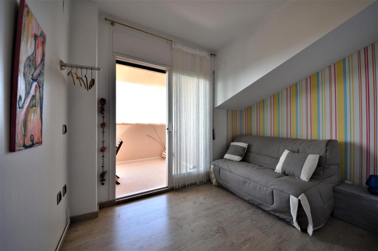 Pau Suite & Spa Panoramic Olivars מראה חיצוני תמונה