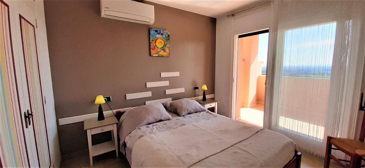 Pau Suite & Spa Panoramic Olivars מראה חיצוני תמונה